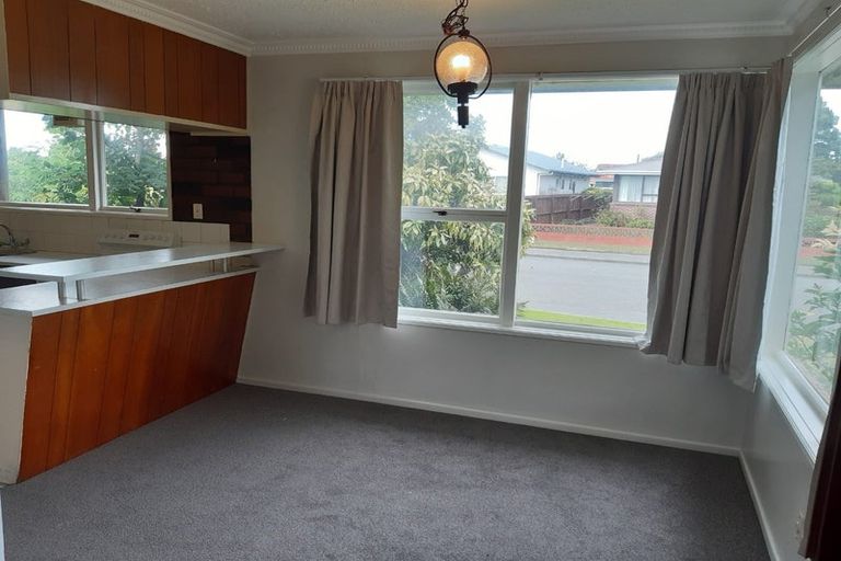 Photo of property in 34 Denise Crescent, Hornby, Christchurch, 8042