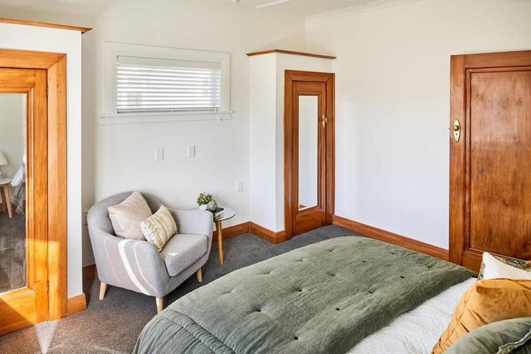 Photo of property in 54 Ferry Street, Seatoun, Wellington, 6022