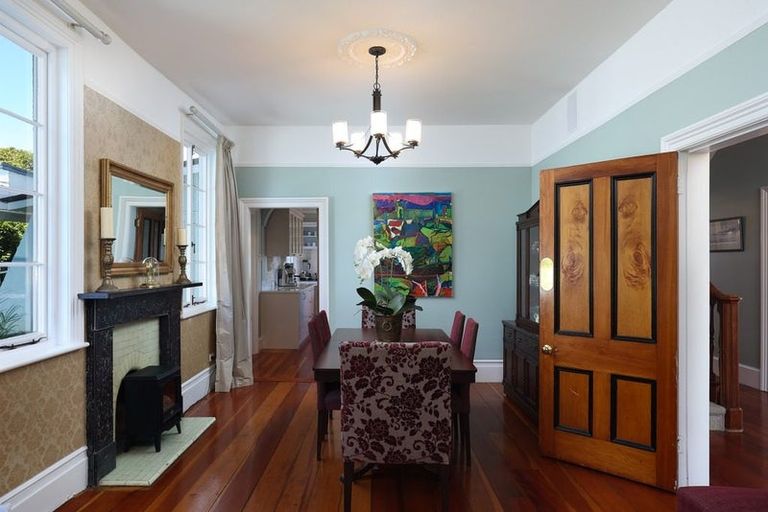 Photo of property in 214 Collingwood Street, Nelson South, Nelson, 7010
