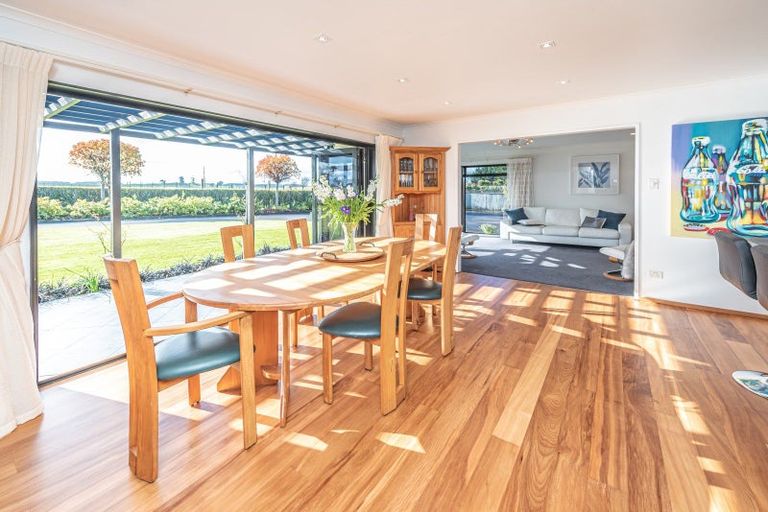 Photo of property in 298 No 2 Line, Okoia, Whanganui, 4572