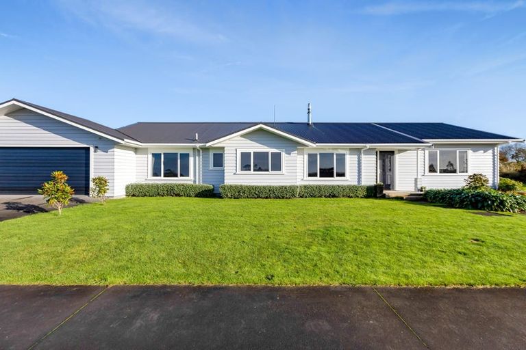 Photo of property in 159 Opunake Road, Stratford, 4391