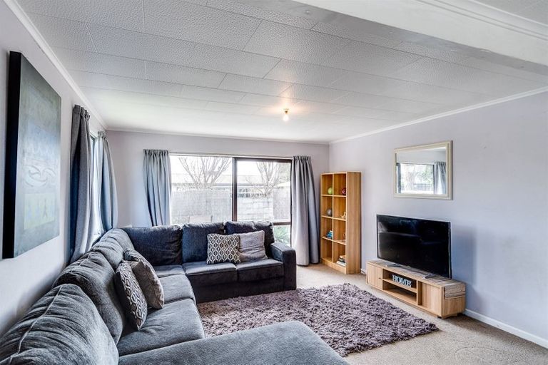 Photo of property in 72 Atherfold Crescent, Greenmeadows, Napier, 4112