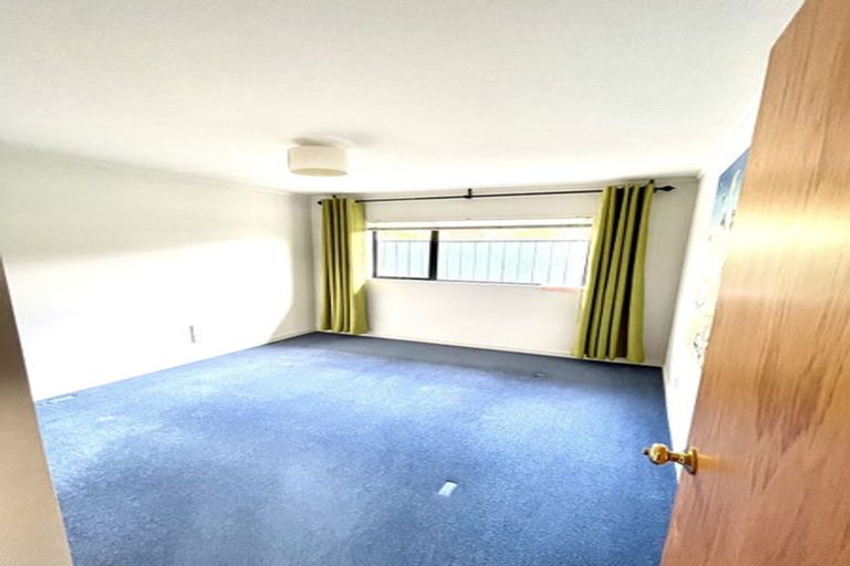 Photo of property in 2/25 Vincent Street, Waterloo, Lower Hutt, 5011