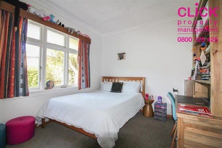 Photo of property in 18 Castlewood Road, Company Bay, Dunedin, 9014