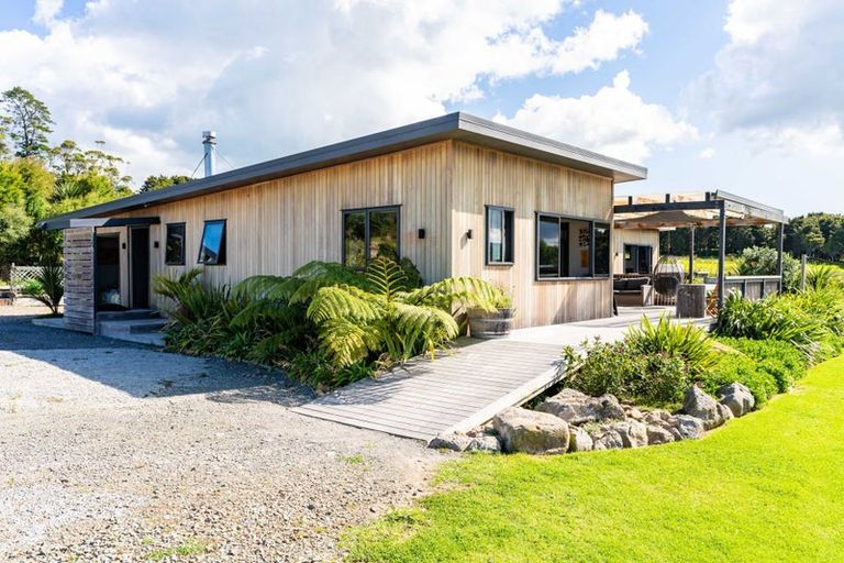 Photo of property in 141 Garbolino Road, Mangawhai, 0573