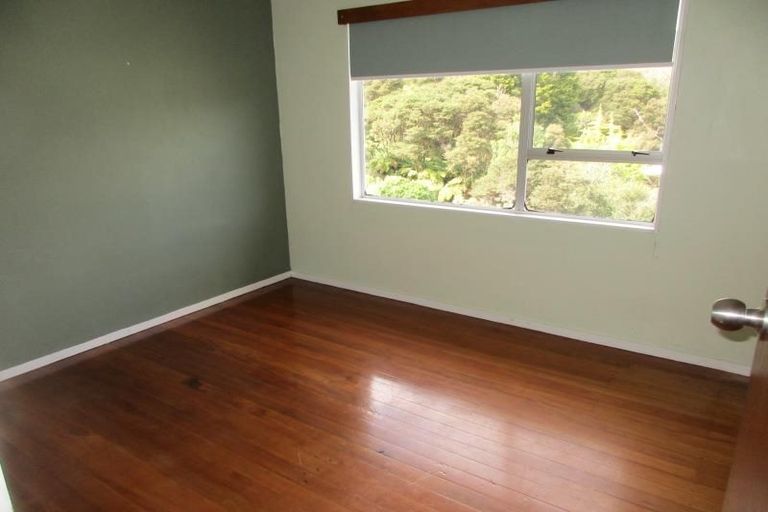 Photo of property in 27a Thomas Street, Stokes Valley, Lower Hutt, 5019