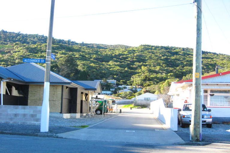 Photo of property in 5 L A Place, Greymouth, 7805