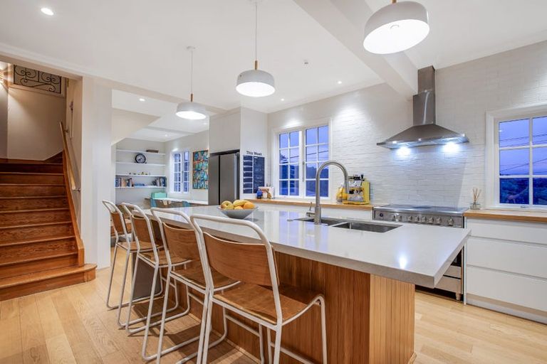 Photo of property in 32 Mccoll Street, Vogeltown, Wellington, 6021