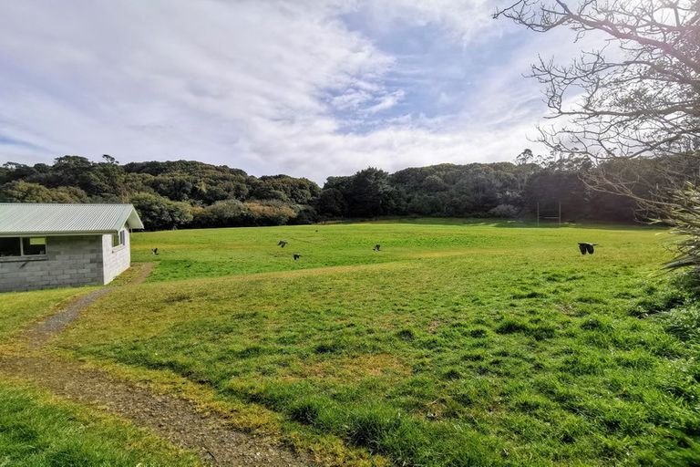 Photo of property in 27 Golden Bay Road, Halfmoon Bay / Oban, Stewart Island, 9818