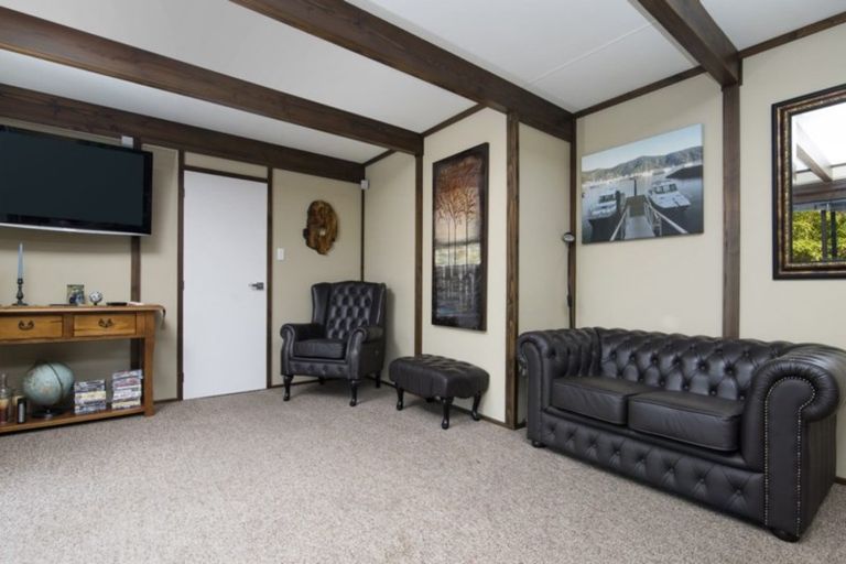 Photo of property in 376 Waikawa Road, Waikawa, Picton, 7220