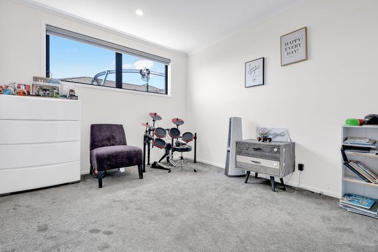 Photo of property in 63 Te Paea Avenue, Paerata, 2124