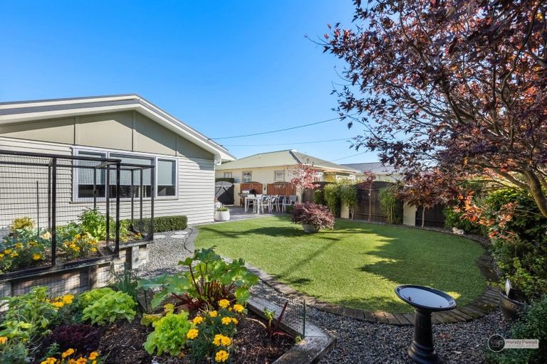 Photo of property in 40 Saint Ronans Avenue, Waterloo, Lower Hutt, 5011