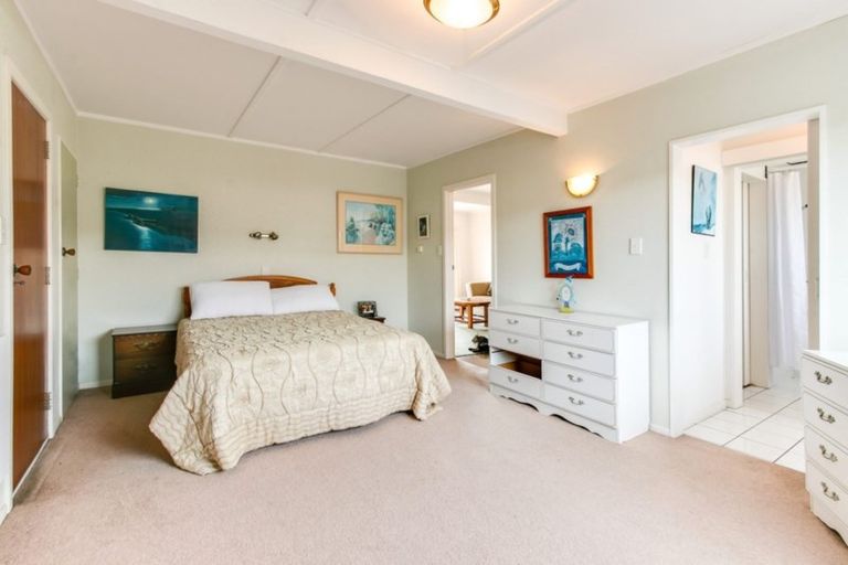 Photo of property in 17 Totara Street, Taradale, Napier, 4112