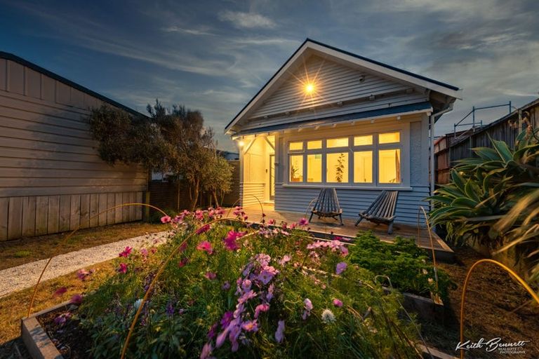 Photo of property in 99a Freyberg Street, Lyall Bay, Wellington, 6022