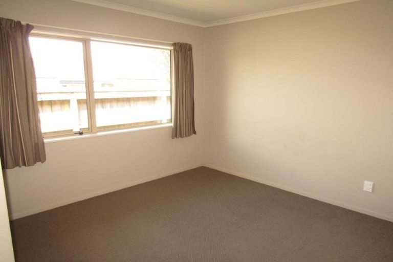 Photo of property in 127 Kirton Drive, Riverstone Terraces, Upper Hutt, 5018