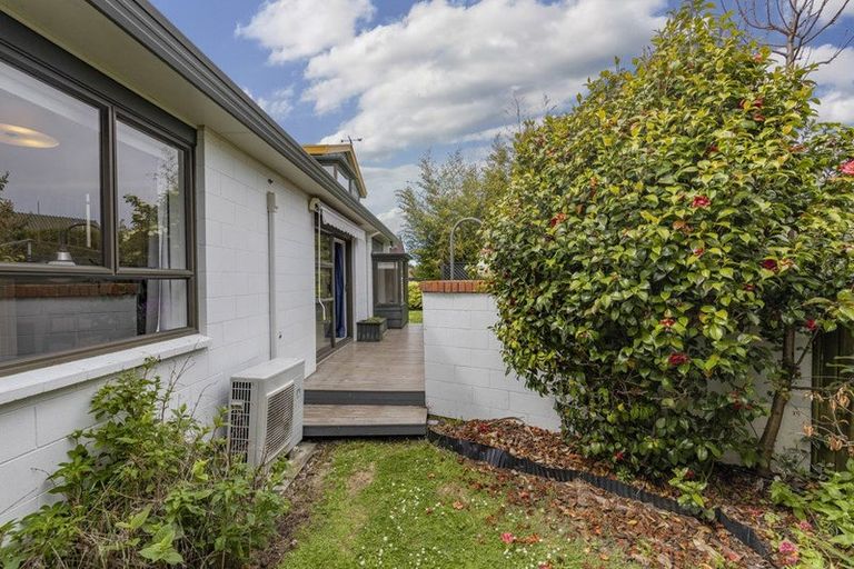 Photo of property in 61 Seddon Street, Rangiora, 7400