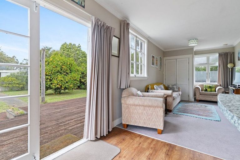 Photo of property in 495 High Street South, Carterton, 5713