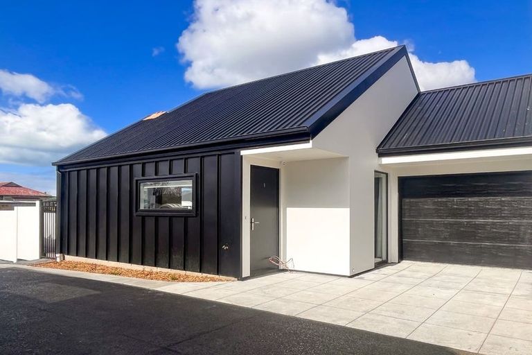 Photo of property in 1/143 Cranford Street, St Albans, Christchurch, 8014