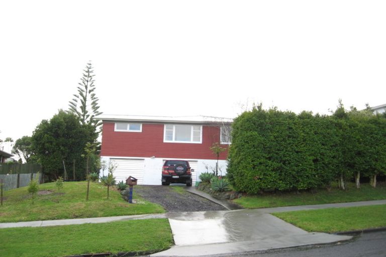 Photo of property in 25 Cheriton Road, Mellons Bay, Auckland, 2014