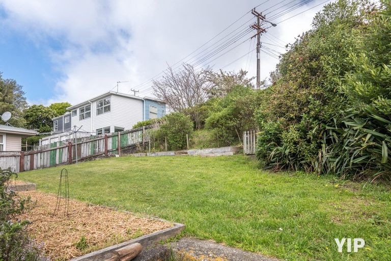 Photo of property in 14 Leona Way, Paparangi, Wellington, 6037