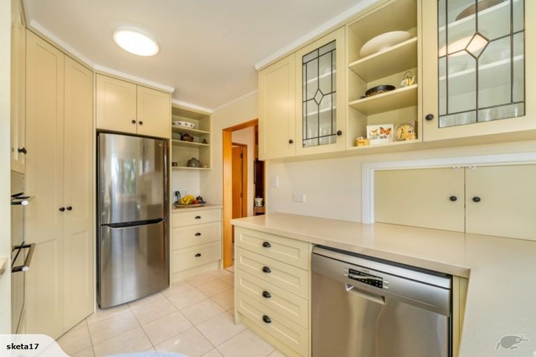 Photo of property in 9 Dunleith Grove, Silverstream, Upper Hutt, 5019