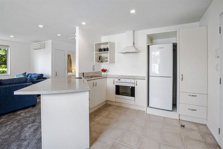 Photo of property in 62c Withells Road, Avonhead, Christchurch, 8042