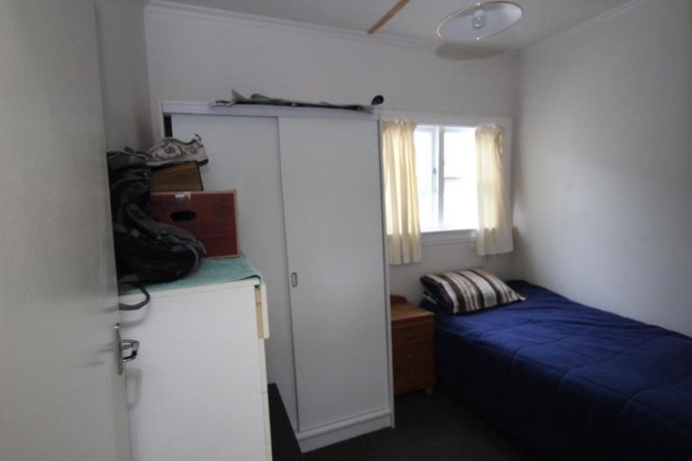 Photo of property in 7 Murray Street, Island Bay, Wellington, 6023