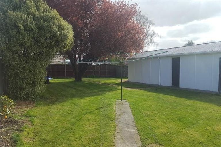 Photo of property in 21 Longmuir Street, Ilam, Christchurch, 8041