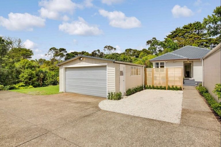 Photo of property in 122a Glendale Road, Glen Eden, Auckland, 0602