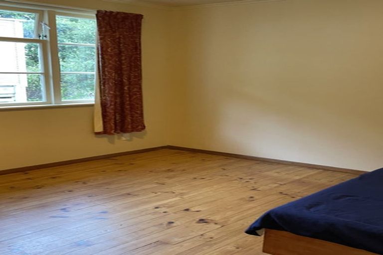 Photo of property in 12 Greer Crescent, Tawa, Wellington, 5028