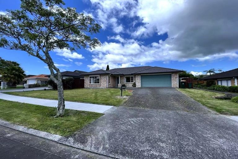 Photo of property in 1/16 Glanworth Place, Dannemora, Auckland, 2016
