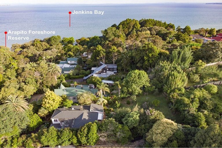 Photo of property in 773 South Titirangi Road, Titirangi, Auckland, 0604