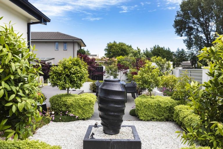 Photo of property in 2 Matisse Place, Burnside, Christchurch, 8053
