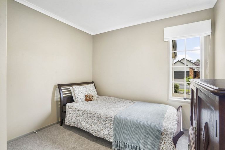 Photo of property in 18 Roderick Place, Rototuna, Hamilton, 3210