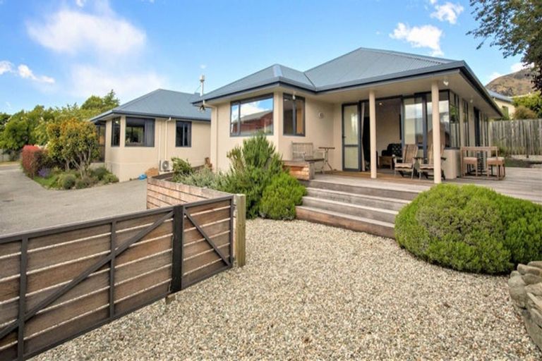 Photo of property in 115a Meadowstone Drive, Wanaka, 9305