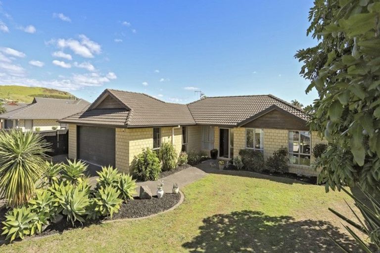 Photo of property in 31 Putaka Place, Papamoa Beach, Papamoa, 3118