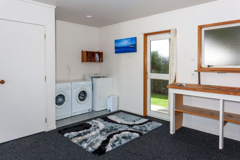 Photo of property in 102 Saint Patricks Row, Whangamata, 3620