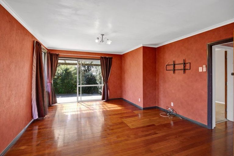 Photo of property in 9 Malone Place, Hawera, 4610