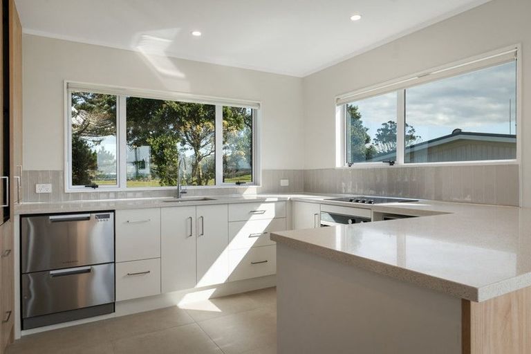 Photo of property in 148 Seaforth Road, Waihi Beach, 3611