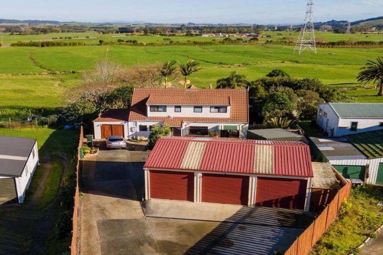 Photo of property in 207 Marsden Point Road, Ruakaka, 0116