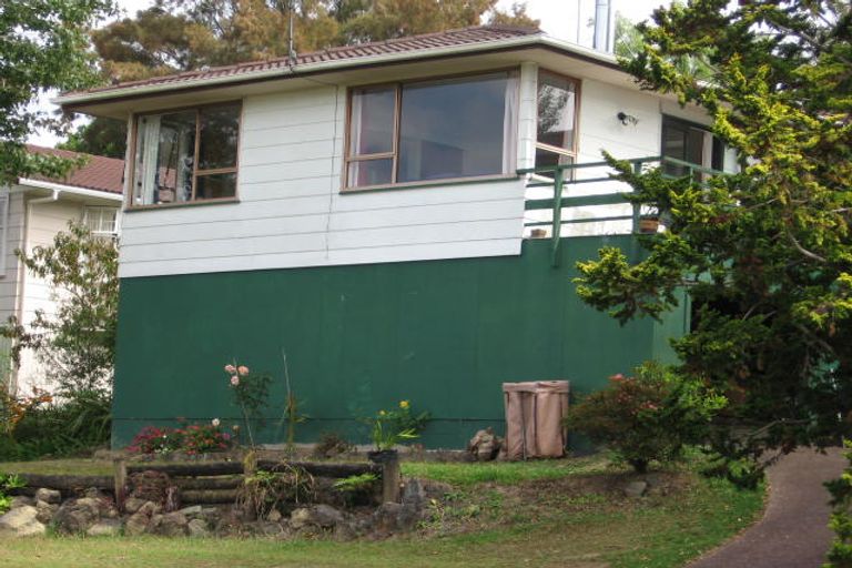 Photo of property in 13 Freya Place, Torbay, Auckland, 0630