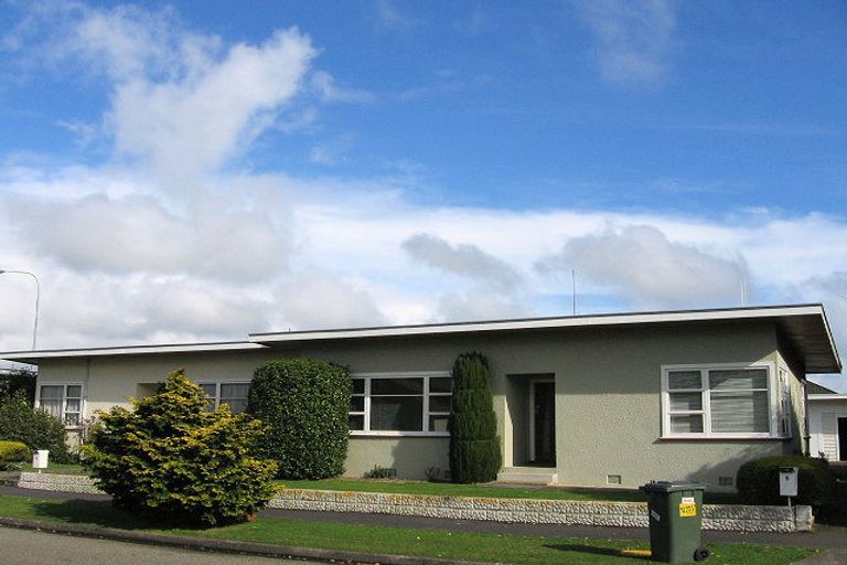 Photo of property in 3-5 Trent Avenue, Hokowhitu, Palmerston North, 4410