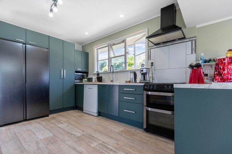 Photo of property in 99 Cornfoot Street, Castlecliff, Whanganui, 4501