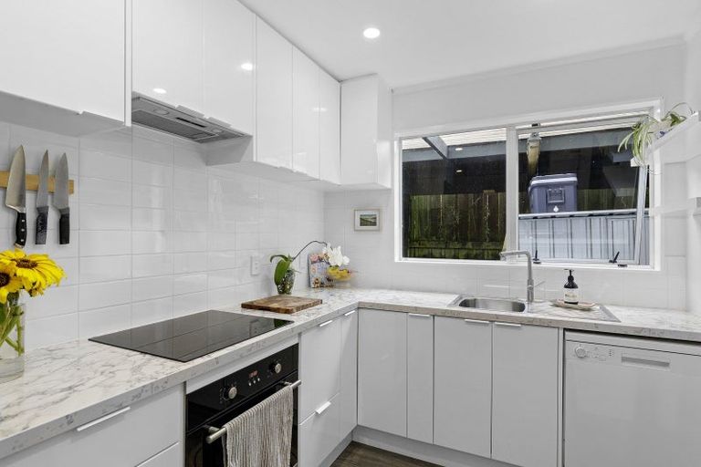 Photo of property in 18a Kingsley Street, Stokes Valley, Lower Hutt, 5019