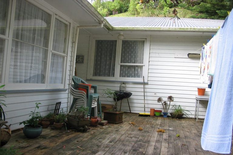 Photo of property in 26 Holmes Grove, Naenae, Lower Hutt, 5011