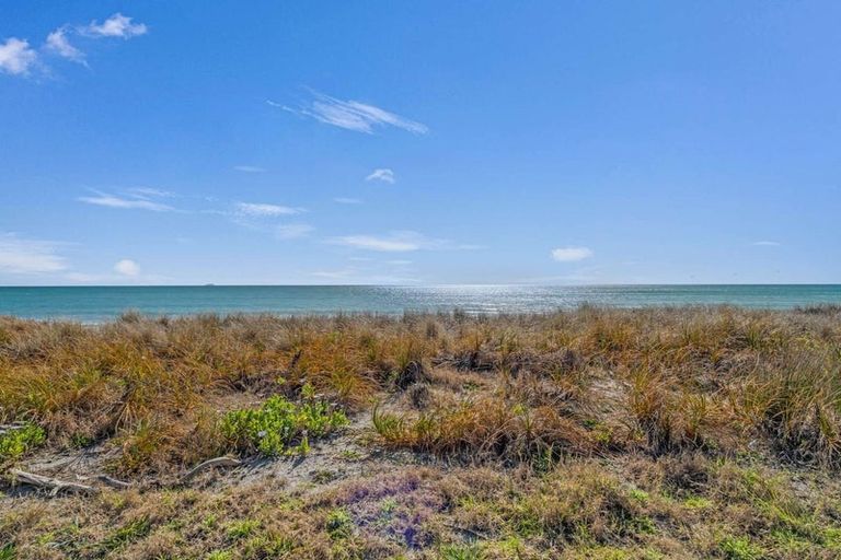 Photo of property in 73 Pukehina Parade, Pukehina, Te Puke, 3189
