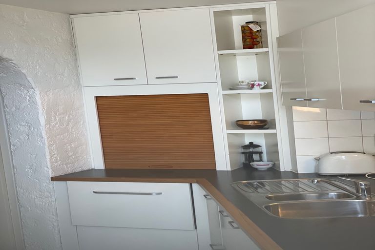 Photo of property in 2h Weranui Road, Waiwera, Orewa, 0994