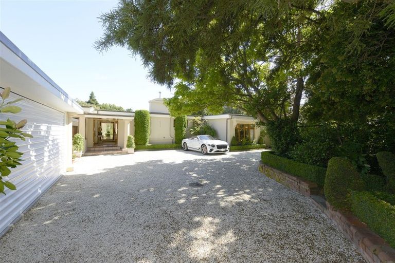 Photo of property in 8 Crichton Terrace, Cashmere, Christchurch, 8022