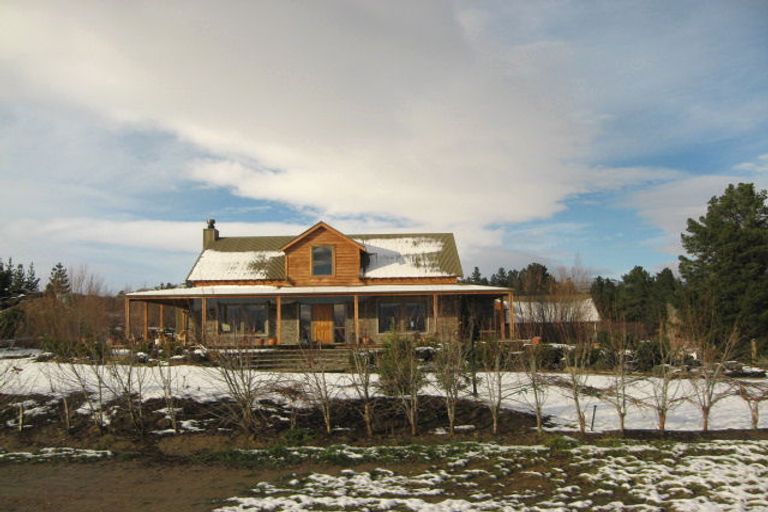 Photo of property in 12 Old Golf Course Road, Bridge Hill, Alexandra, 9320