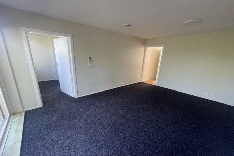 Photo of property in 1/9 Pemberton Avenue, Bayview, Auckland, 0629
